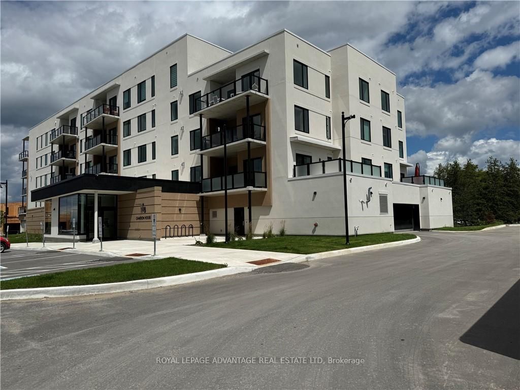 19B WEST Street N #402