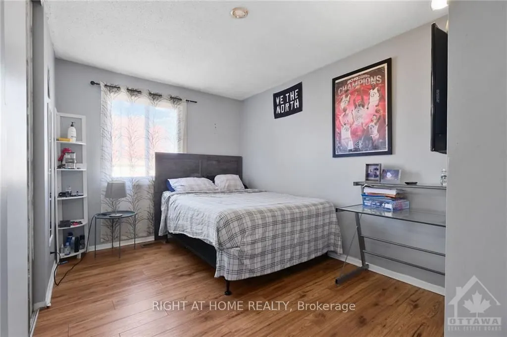 6104 VINEYARD Drive