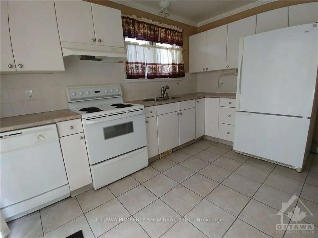 2063 JASMINE Crescent #63
