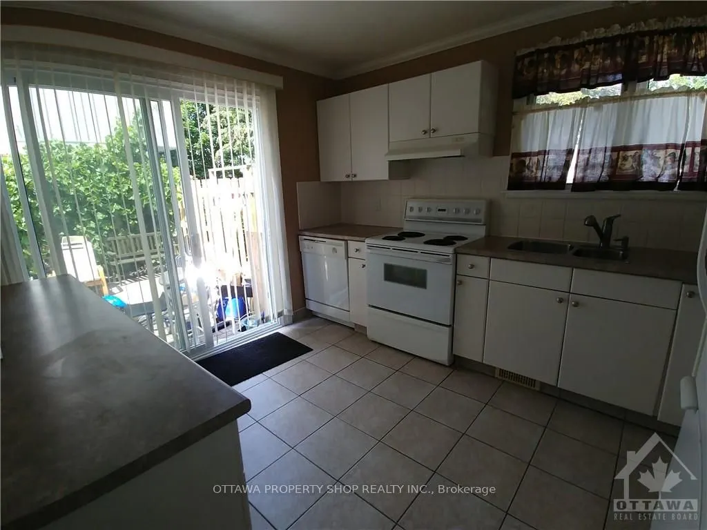 2063 JASMINE Crescent #63