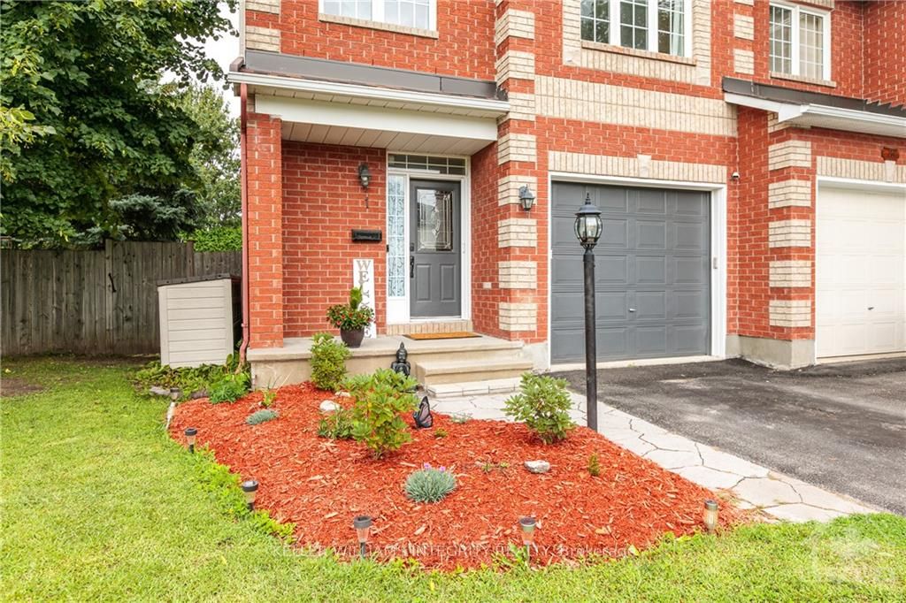 1 CHANTILLY Gate