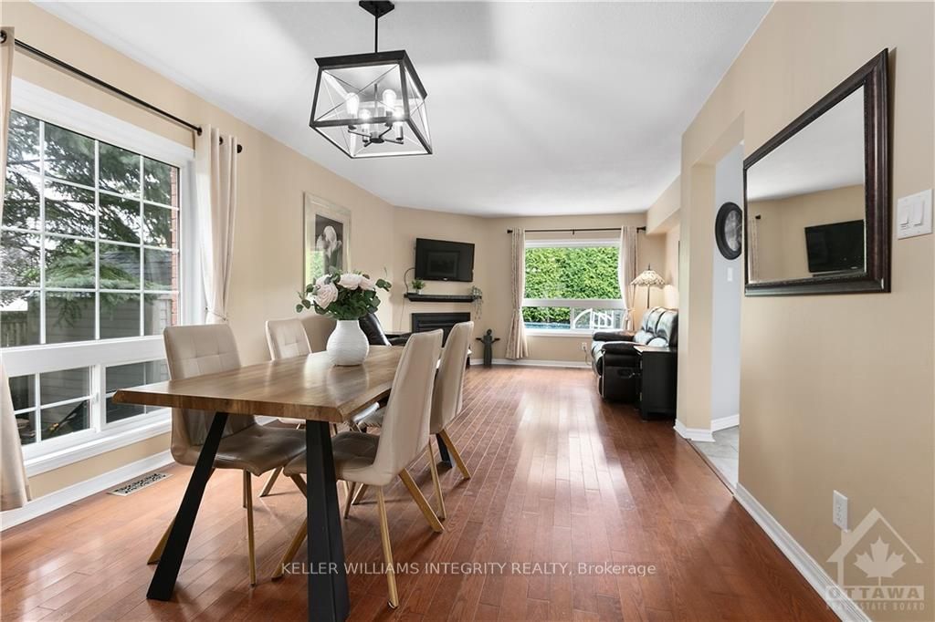 1 CHANTILLY Gate