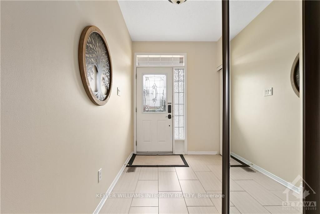 1 CHANTILLY Gate