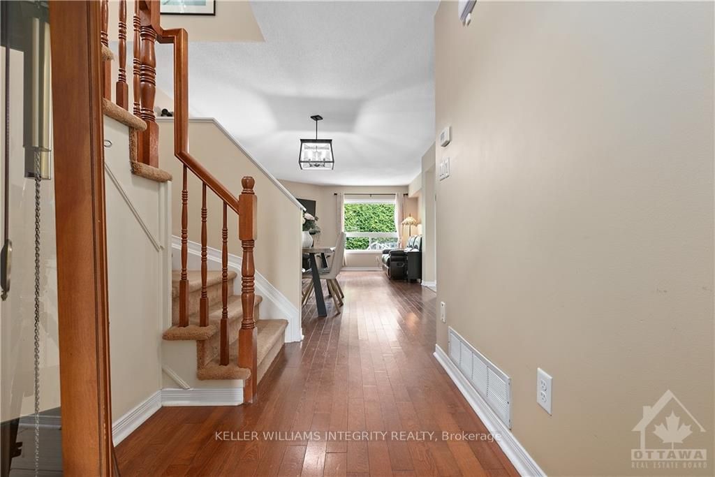 1 CHANTILLY Gate