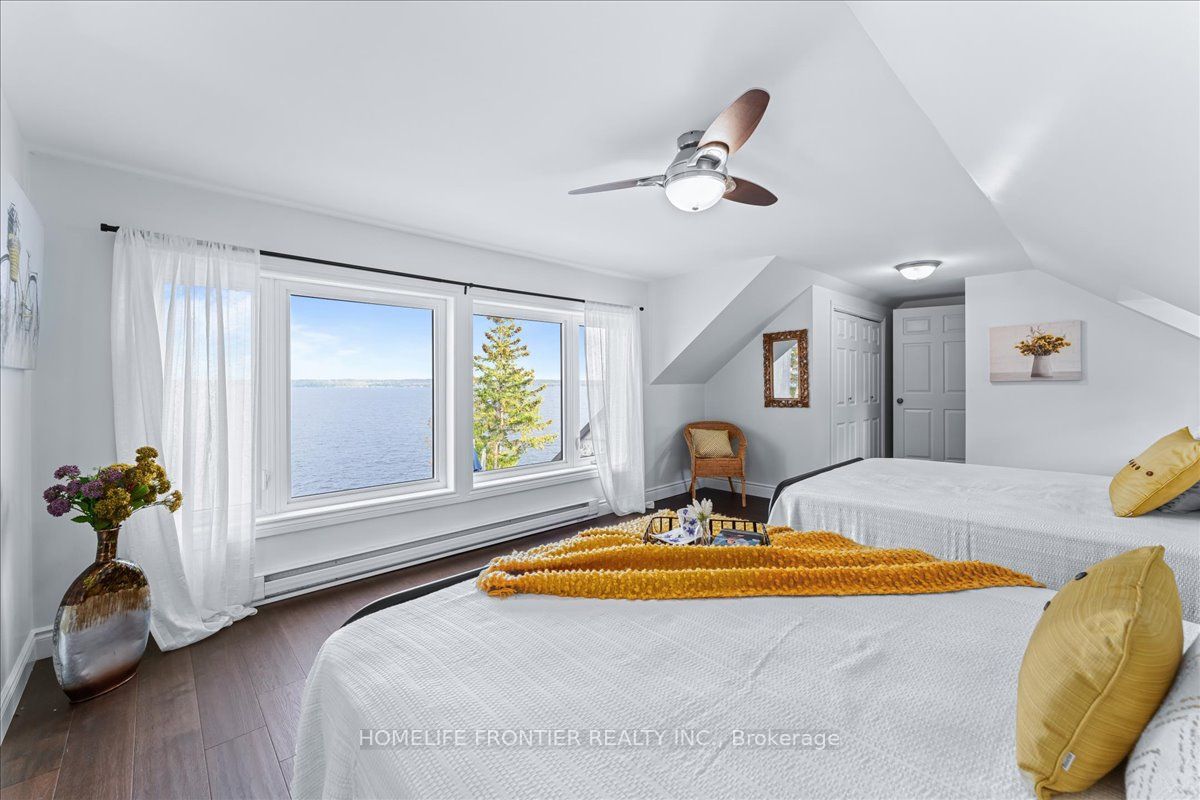 6 Lakeview Park Road