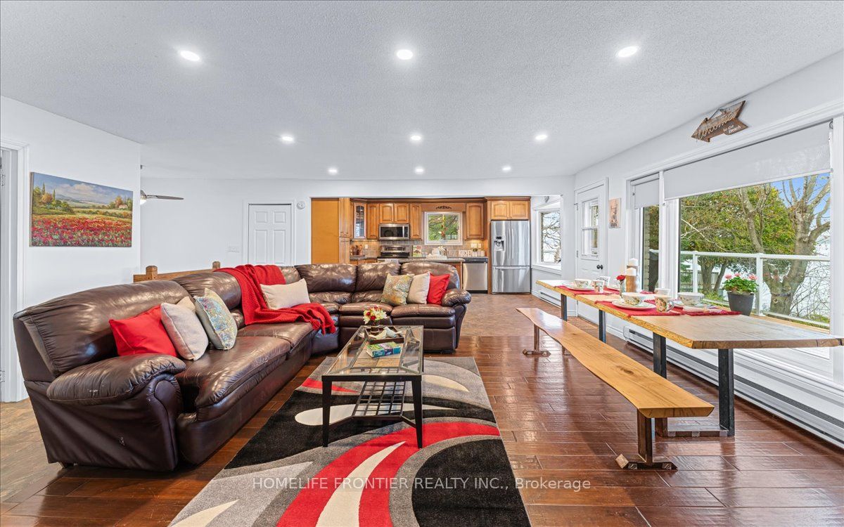 6 Lakeview Park Road