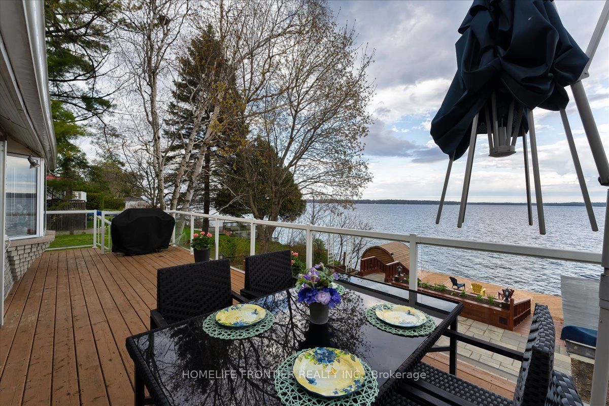 6 Lakeview Park Road