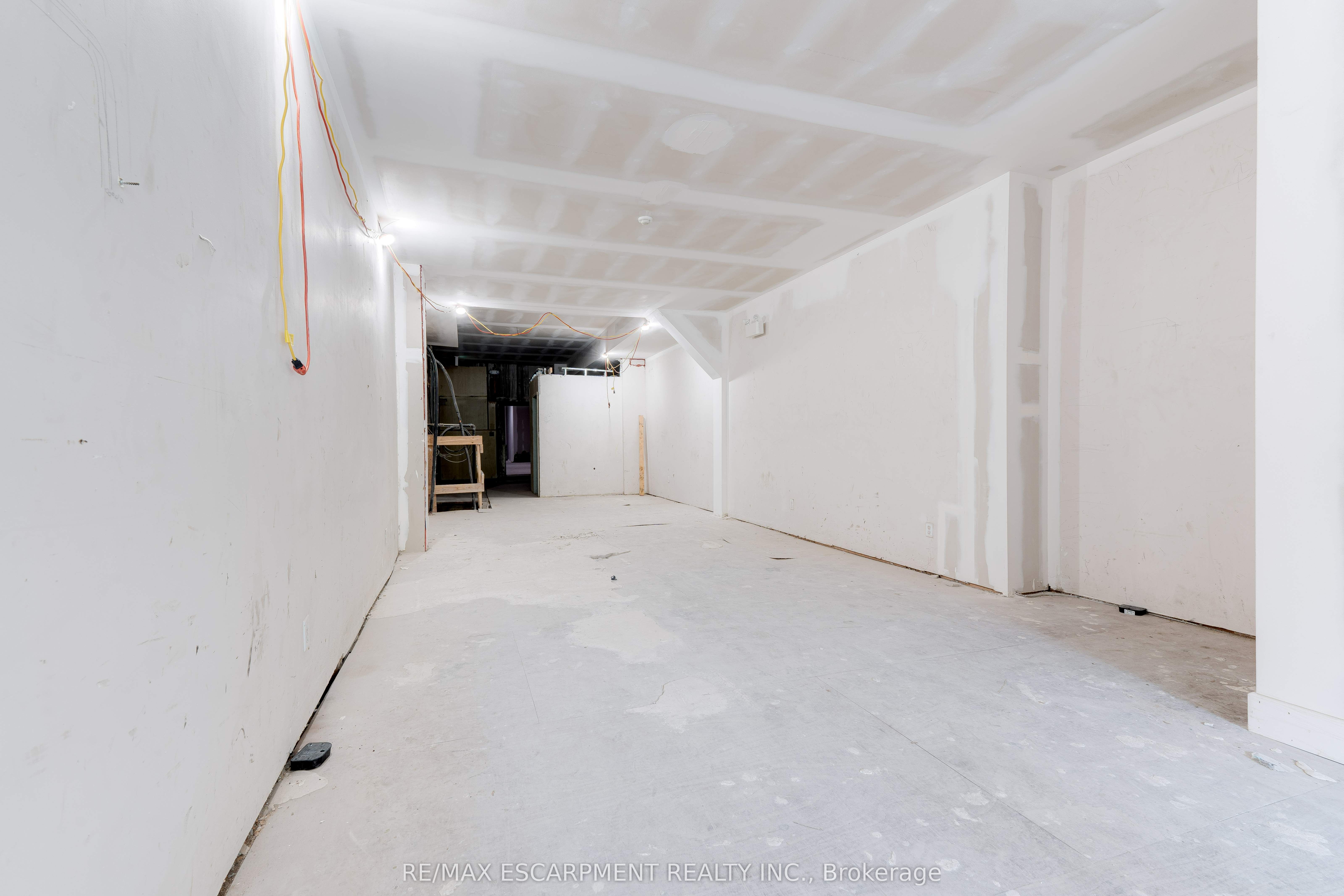 55 John Street S
