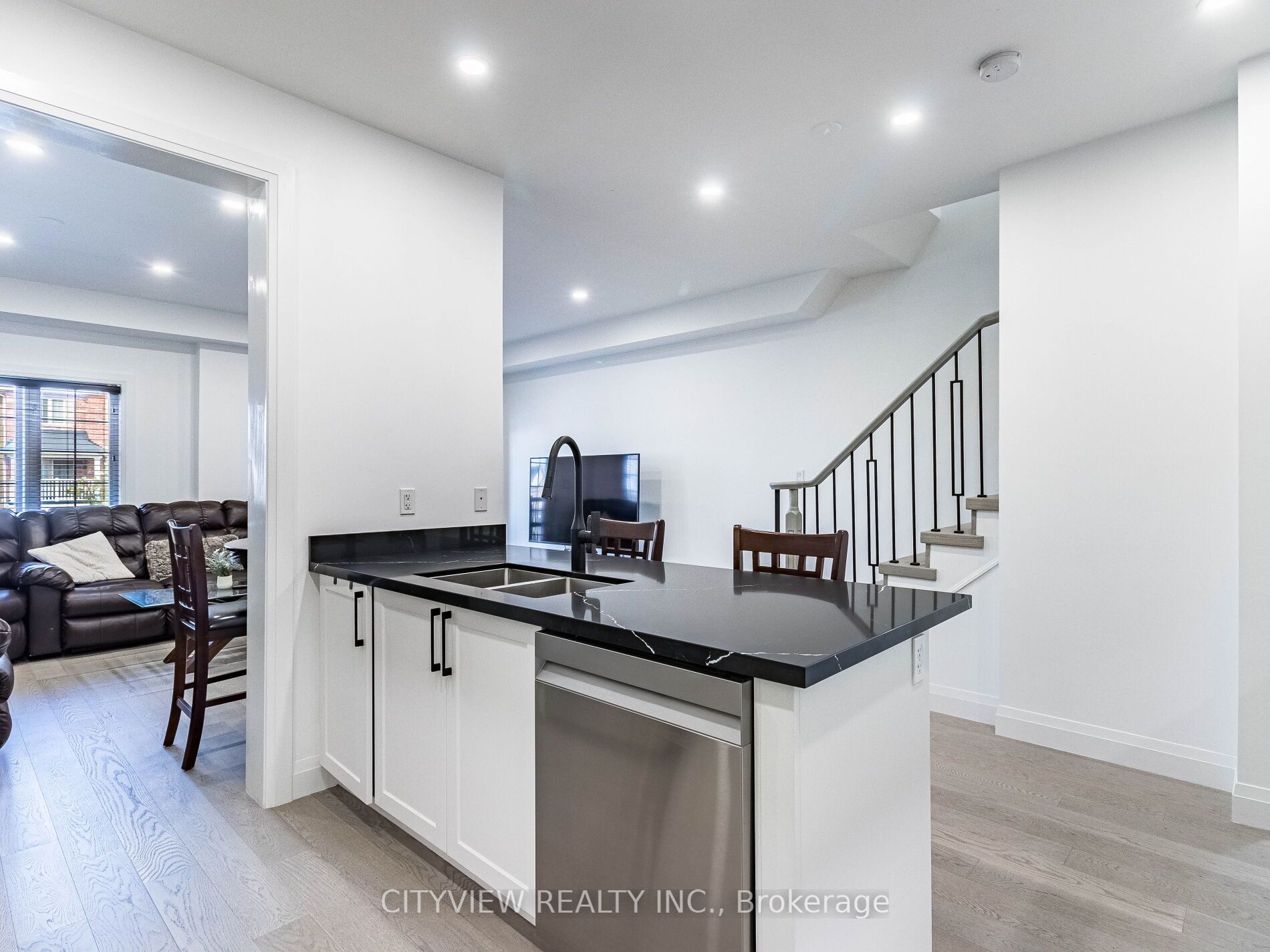 47 Nisbet Boulevard