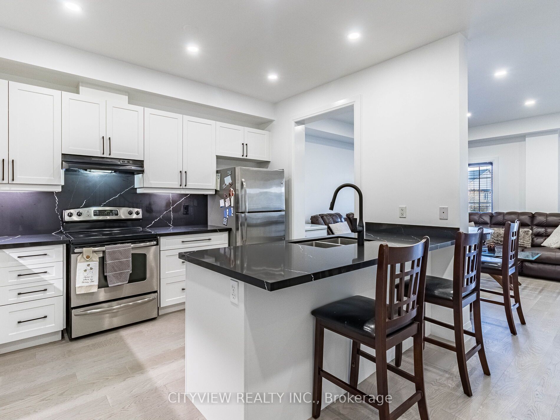 47 Nisbet Boulevard
