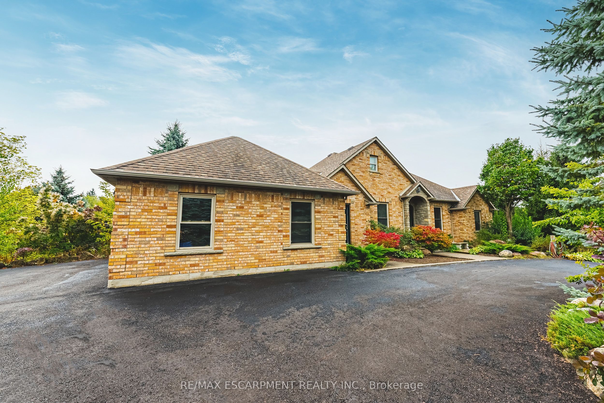 6 Laing Court