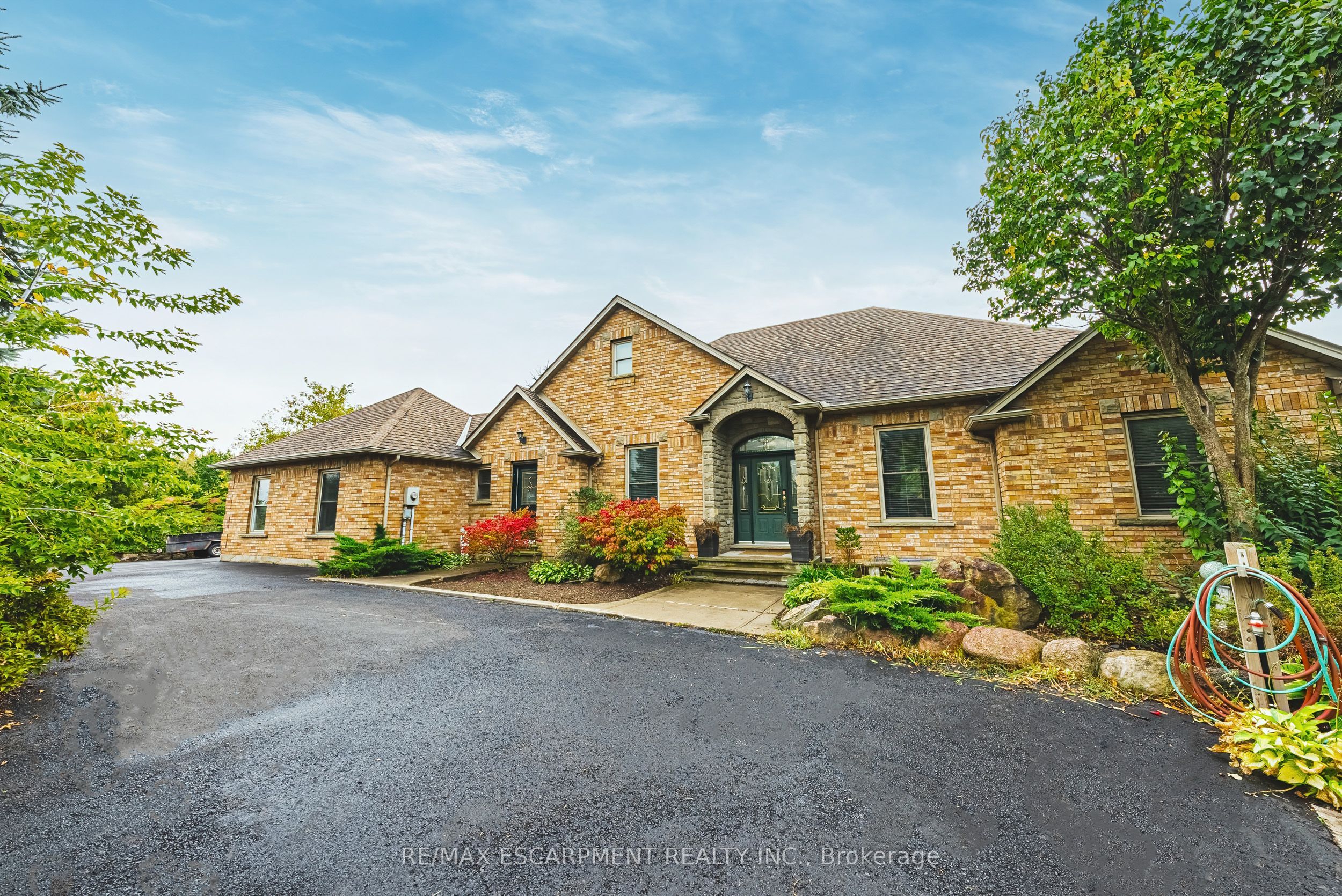 6 Laing Court