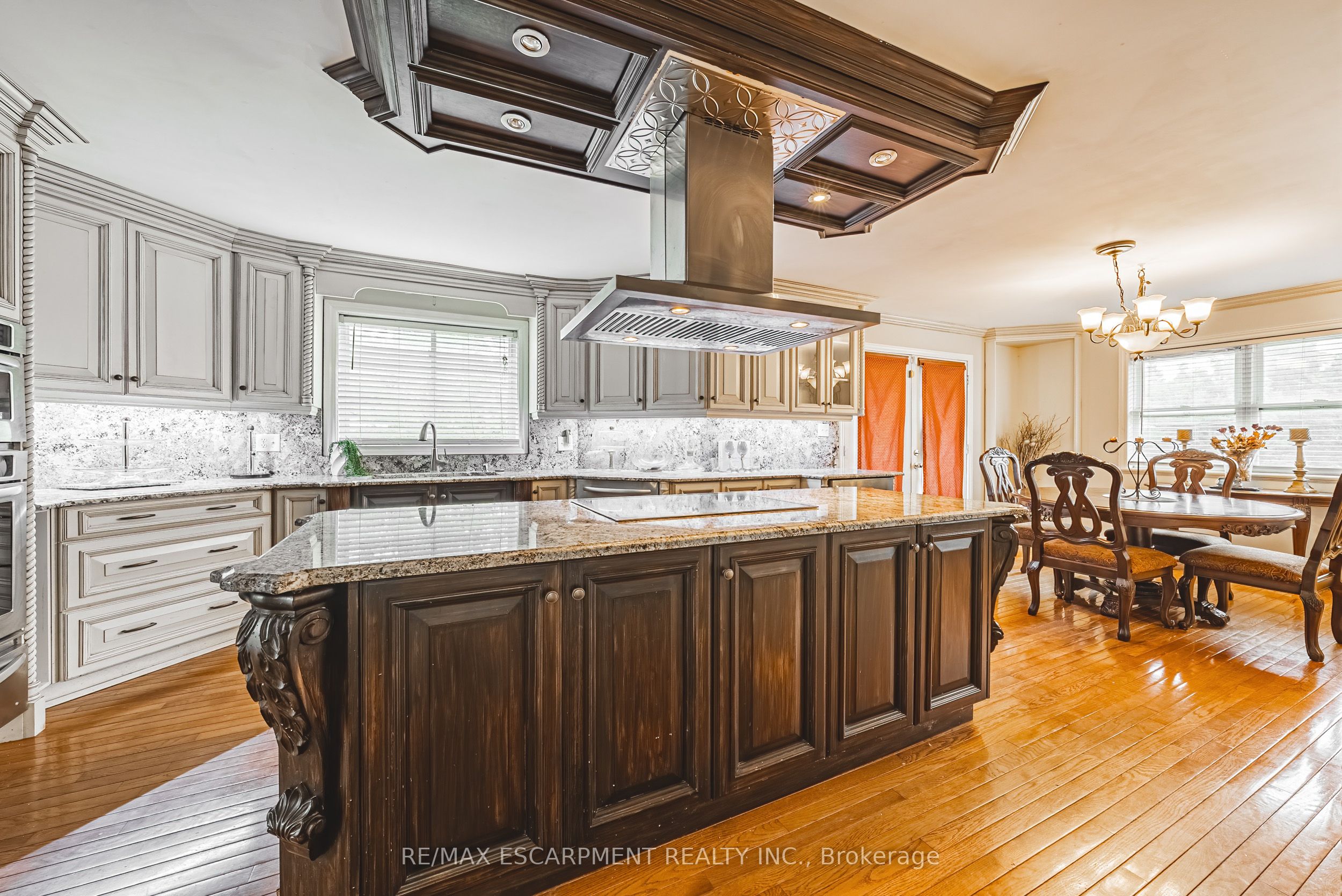 6 Laing Court