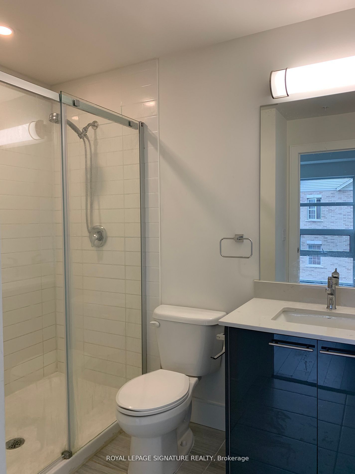 15 Prince Albert Boulevard #307