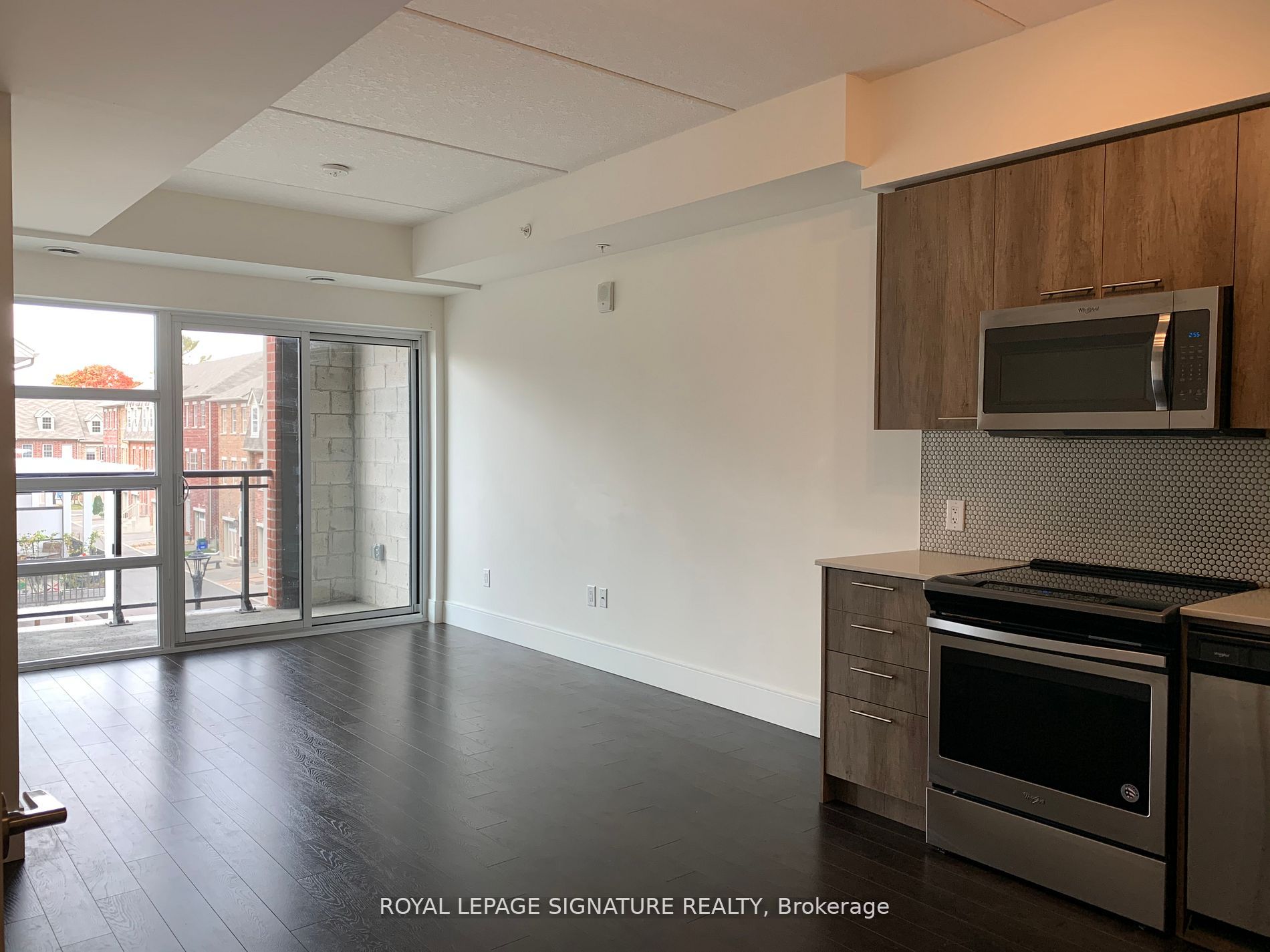 15 Prince Albert Boulevard #307