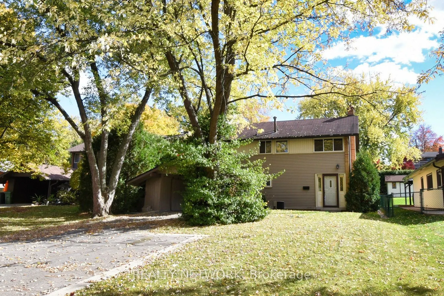 18 Pleasant Avenue