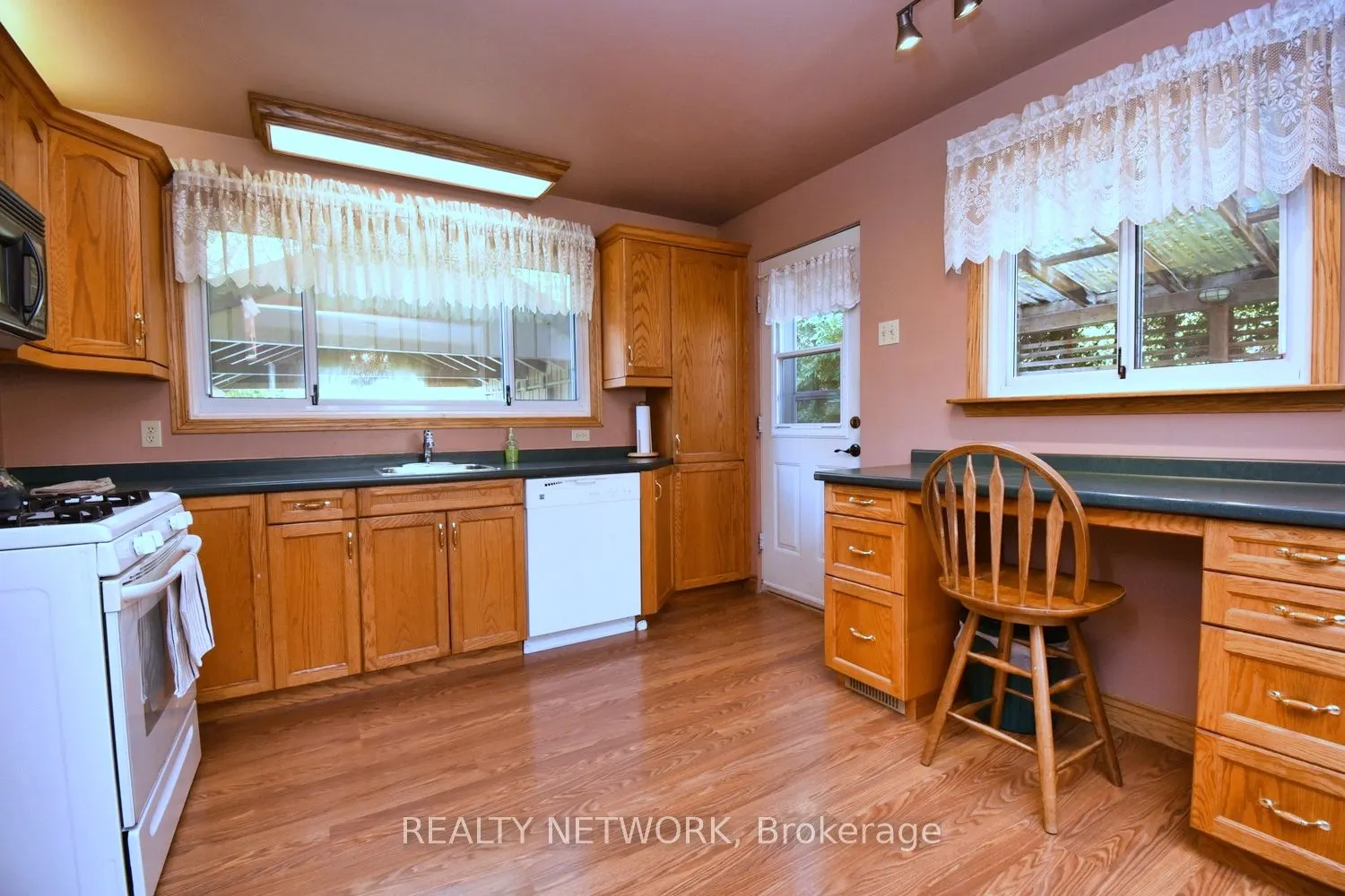 18 Pleasant Avenue