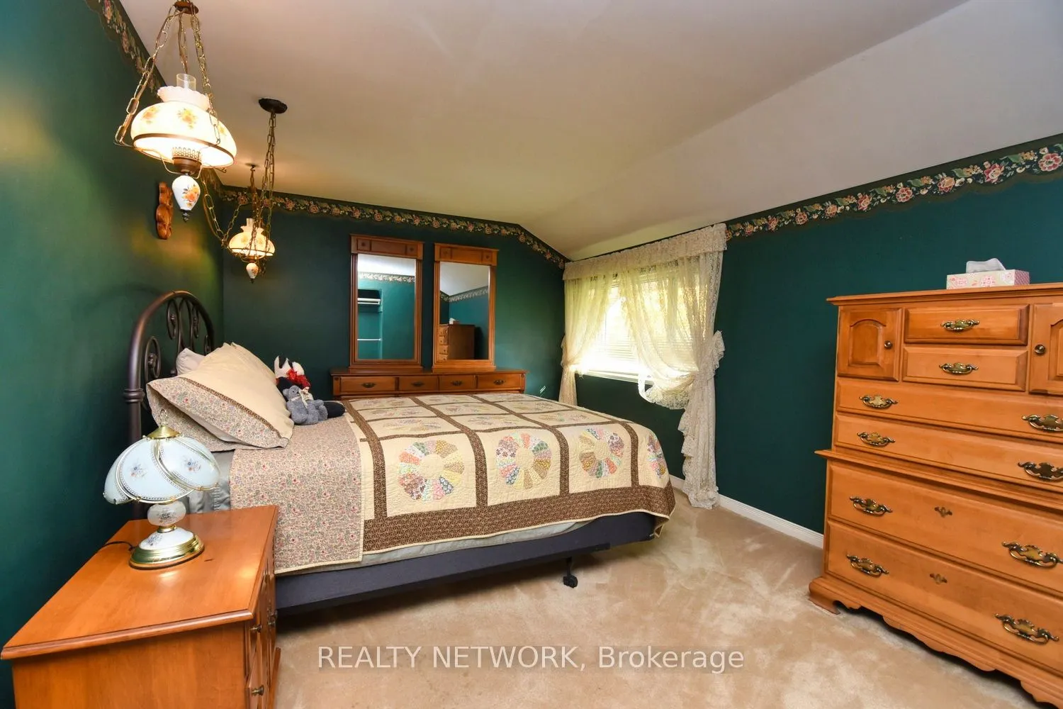 18 Pleasant Avenue