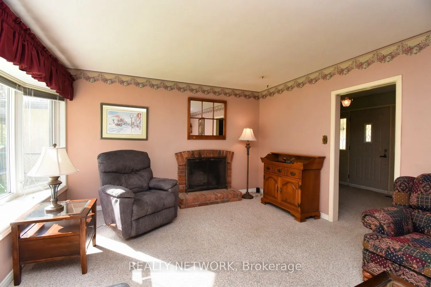 18 Pleasant Avenue