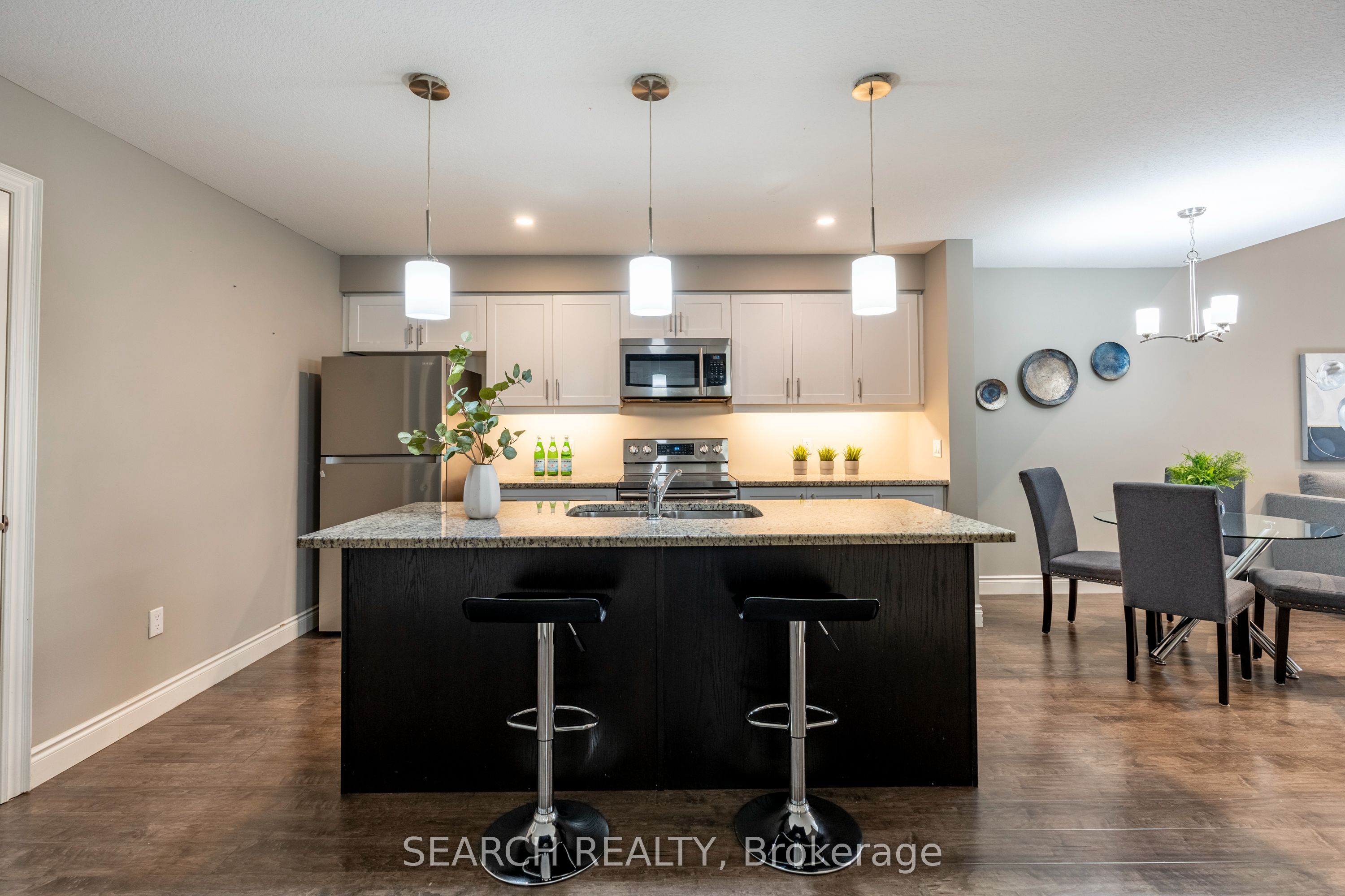 35 Chatfield Street #10