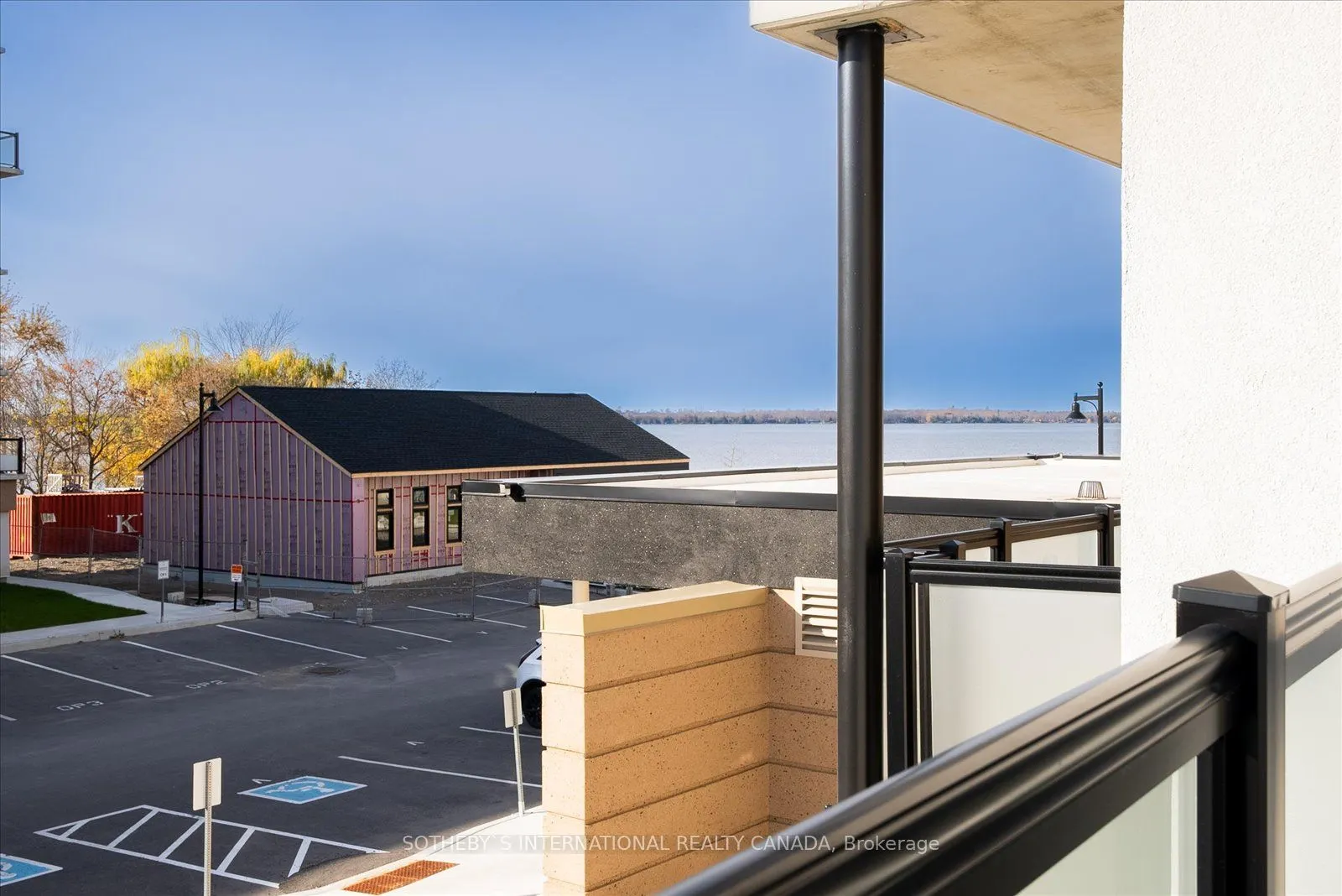 19B West Street N #201