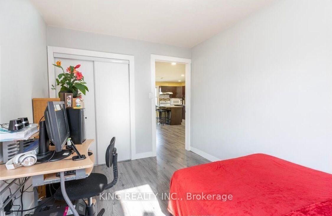 1227 TRAFALGAR Street