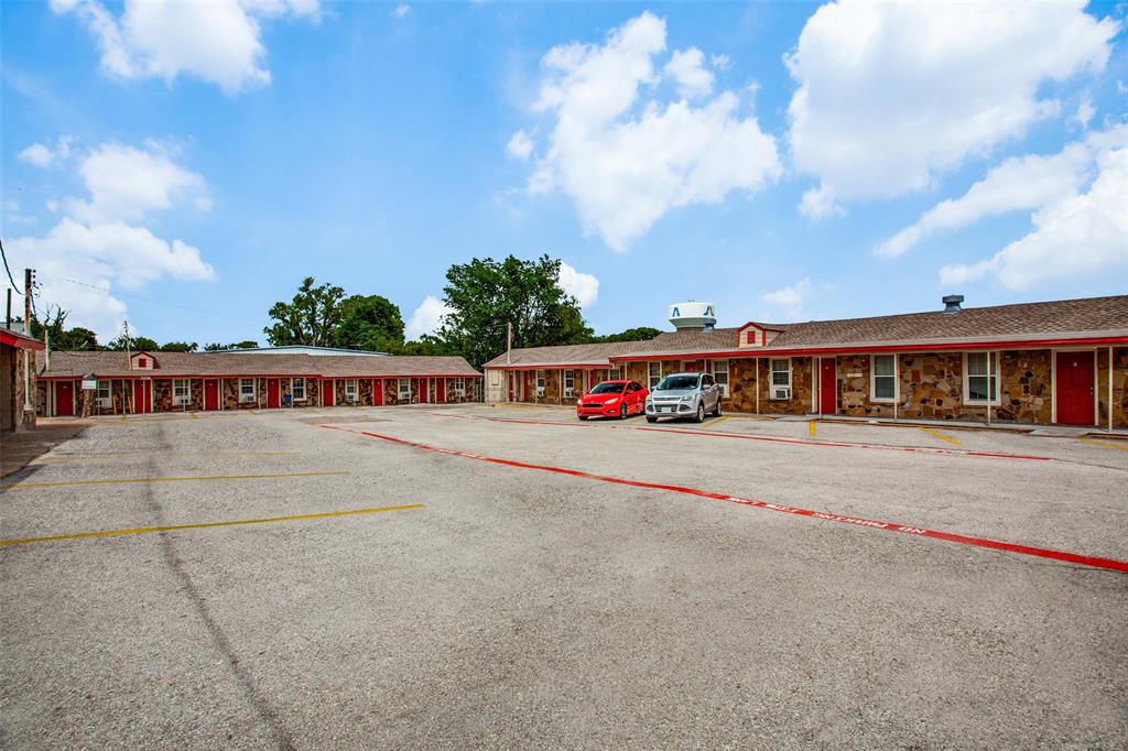 Listing 14582464 - Large Photo # 4