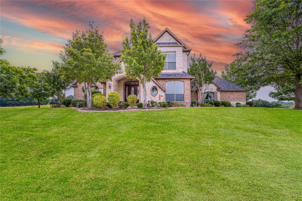 301 Dalview Court, Forney