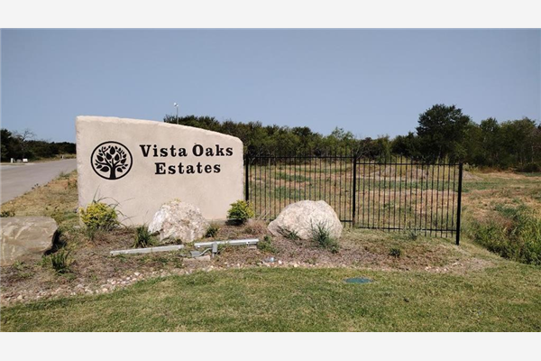 48 B Willow Oak Bend, Royse City