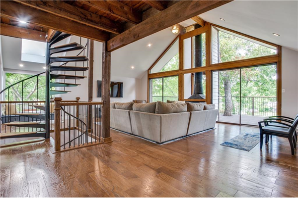 8487 Stults Road, Dallas