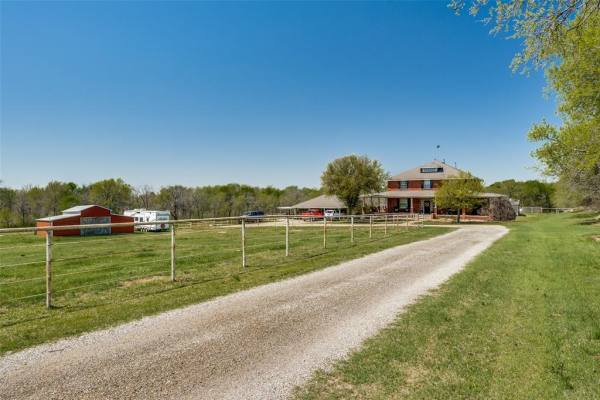 10989 County Road 59, Celina