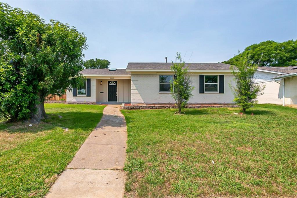 2645 Laramie Street, Irving