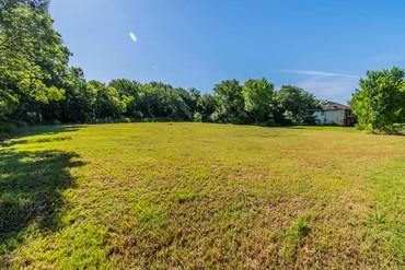 Listing 20069891 - Large Photo # 4