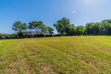 Listing 20069891 - Large Photo # 1