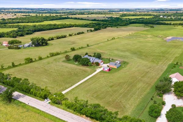 7097 Freeman Road, Krum
