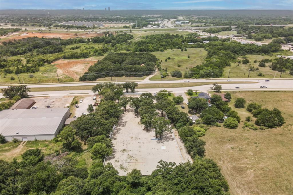 1498 N Mayhill Road, Denton