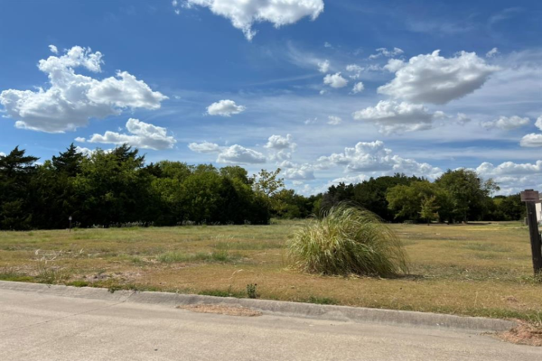 1525 Raintree Drive, Lancaster