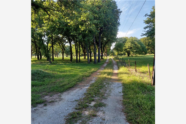 1925 Florence Rd., Keller