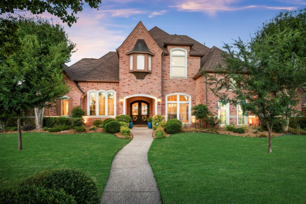 911 Westminster Way, Southlake