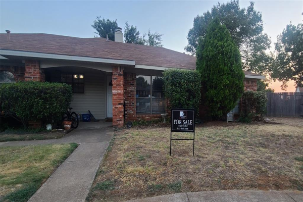 2901 Hilltop Drive, Euless