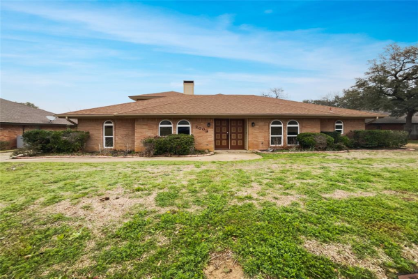 2009 Laughlin Court, Arlington