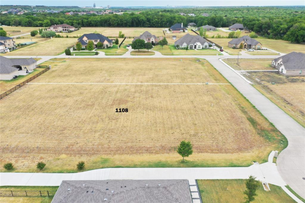 1108 King James Ct, Grand Prairie