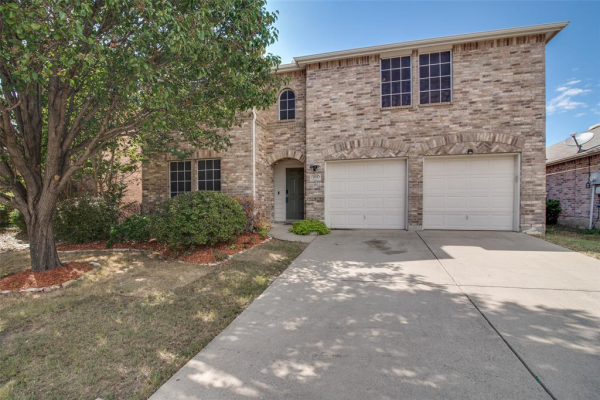 1028 Grimes Drive, Forney