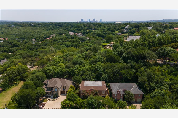 1805 Burton Hill Road, Fort Worth