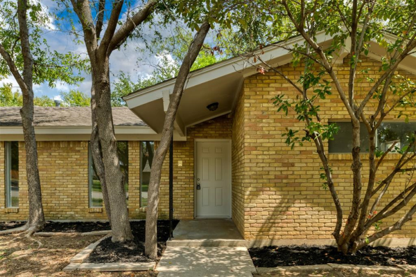 1608 Renee Drive, Hurst