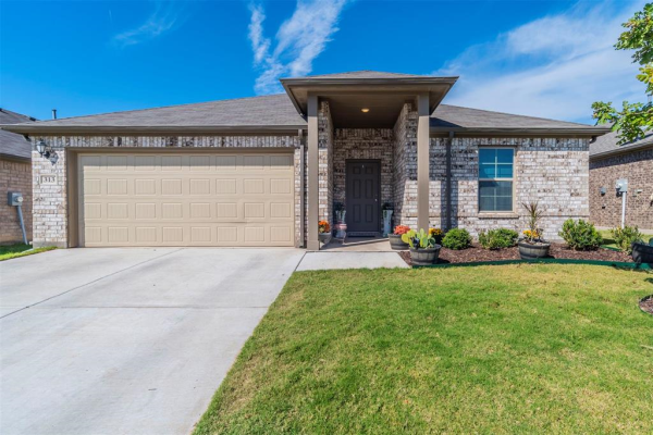 313 Wild Onion Lane, Fort Worth
