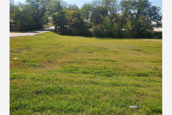 901 Hill Street, Grand Prairie