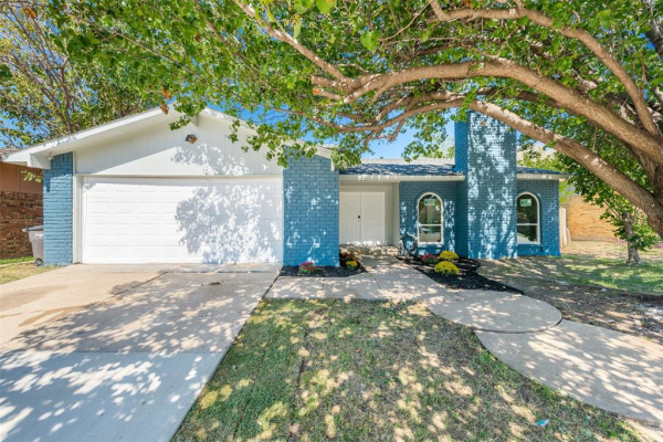 4109 Longstraw Drive, Fort Worth