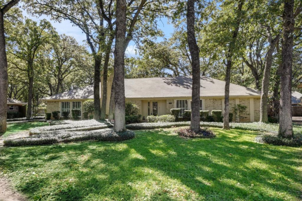 4804 Racquet Club Drive, Arlington