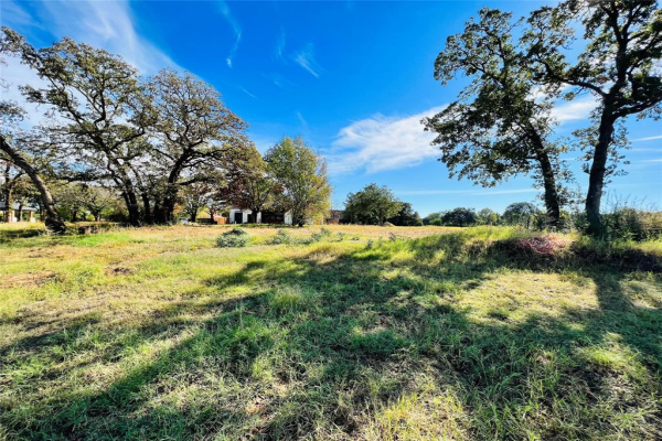 5914 Preston Way, Colleyville